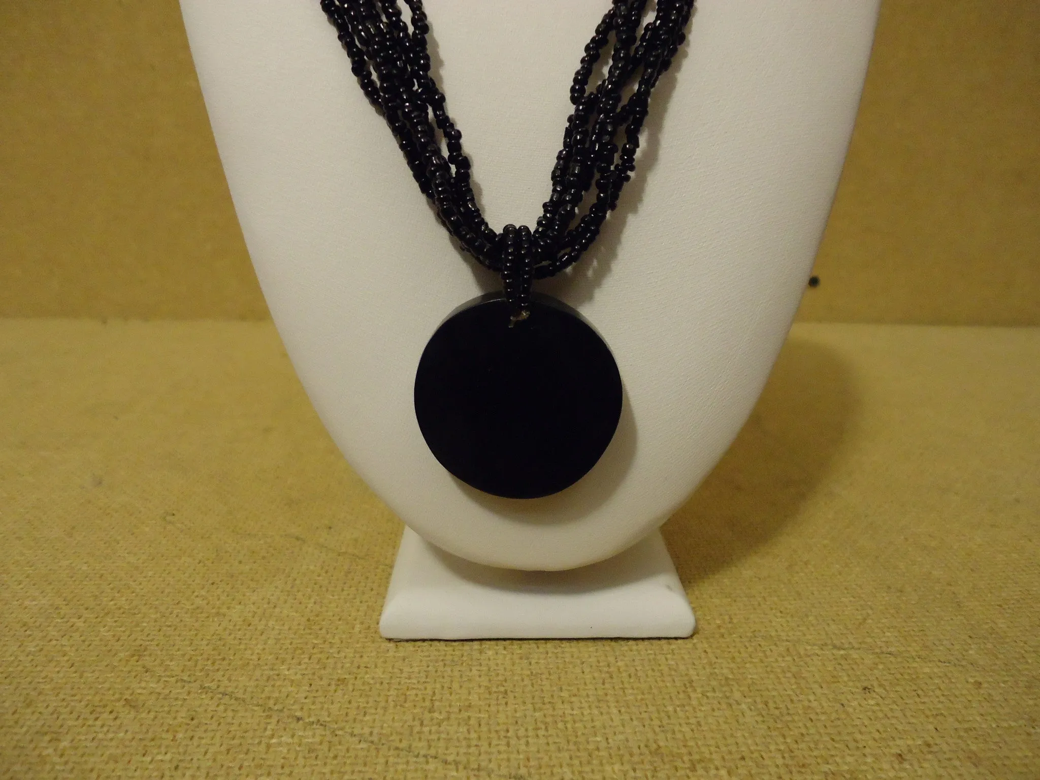 Designer Fashion Necklace 17in L Drop/Dangle Beaded Strand Female Adult Blacks -- Used